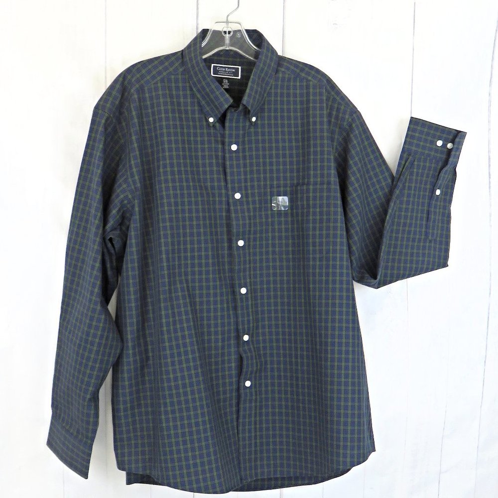 Macys Club Room Navy Blue and Green Plaid Mens Button Down Shirt.......726